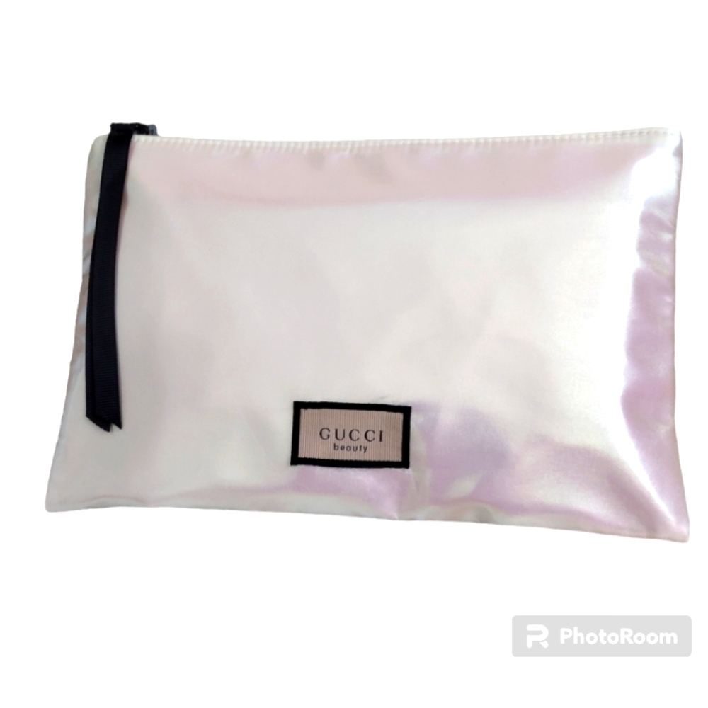 New Gucci Beauty Pouch Satin Irredescent White Cream Pink Holiday G…